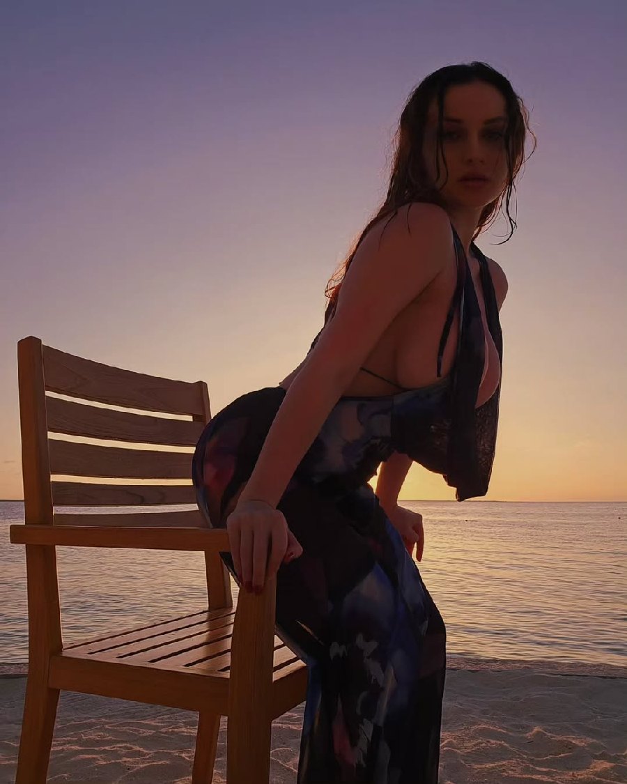 Sexy girl Miranda Faith nude in Saharanpur